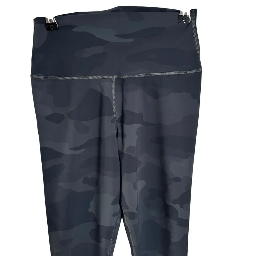 alo Yoga High-Waist Camo Vapor Legging Black Camouflage, Size S, New Without Tag